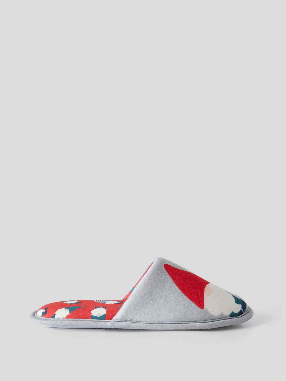 Fabric printed slippers image number 1