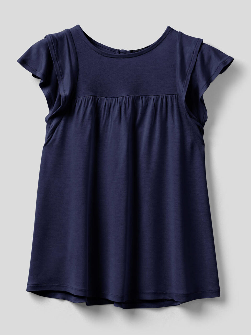 T-shirt with ruffles on the sleeves image number null