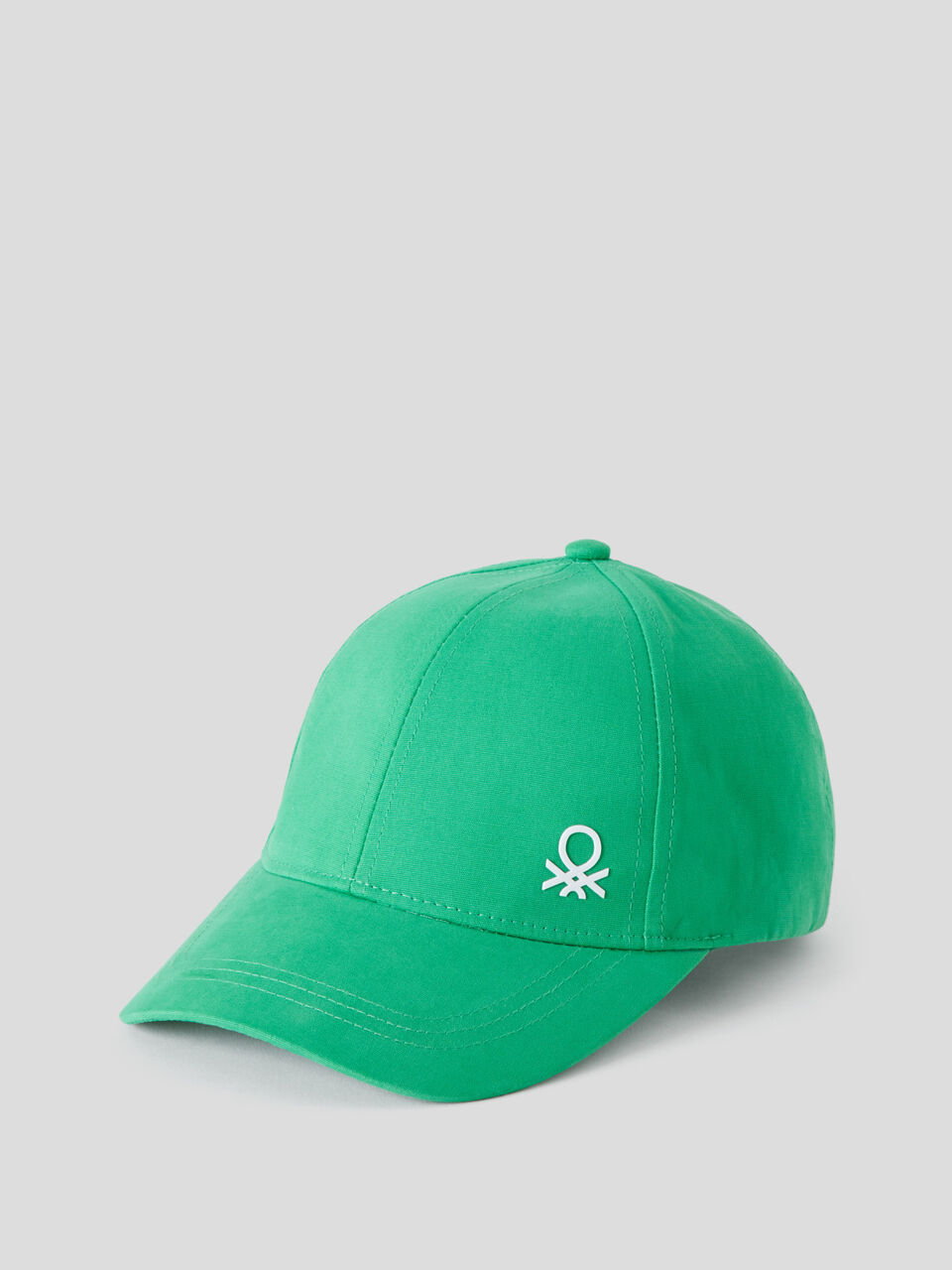 Cotton hat with brim image number 1