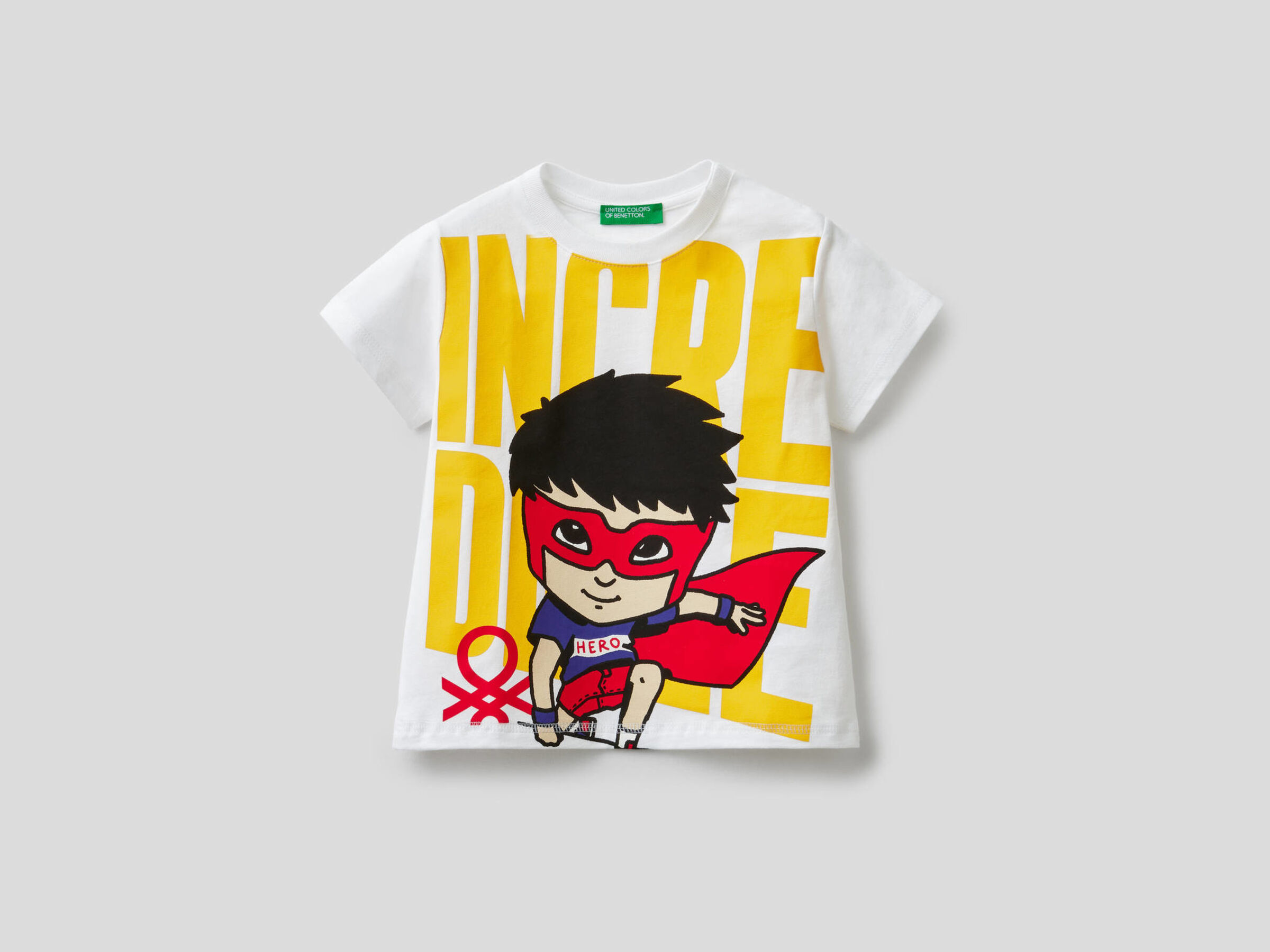 100% cotton t-shirt with superhero print image number null