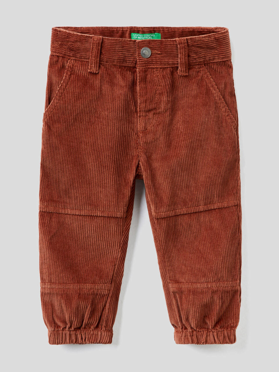Velvet trousers with maxi pockets image number 1