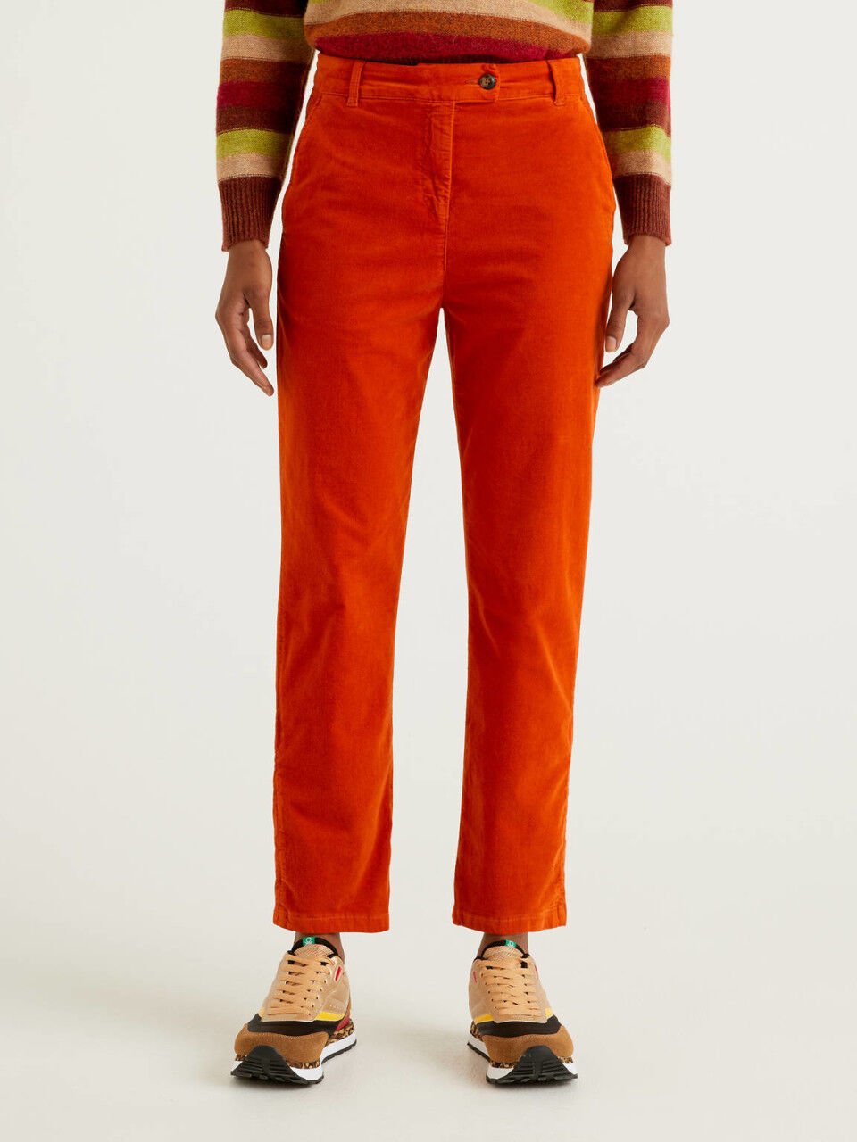 El Chinito Christmas 2021 Women S Chino Trousers New Collection 2021 Benetton
