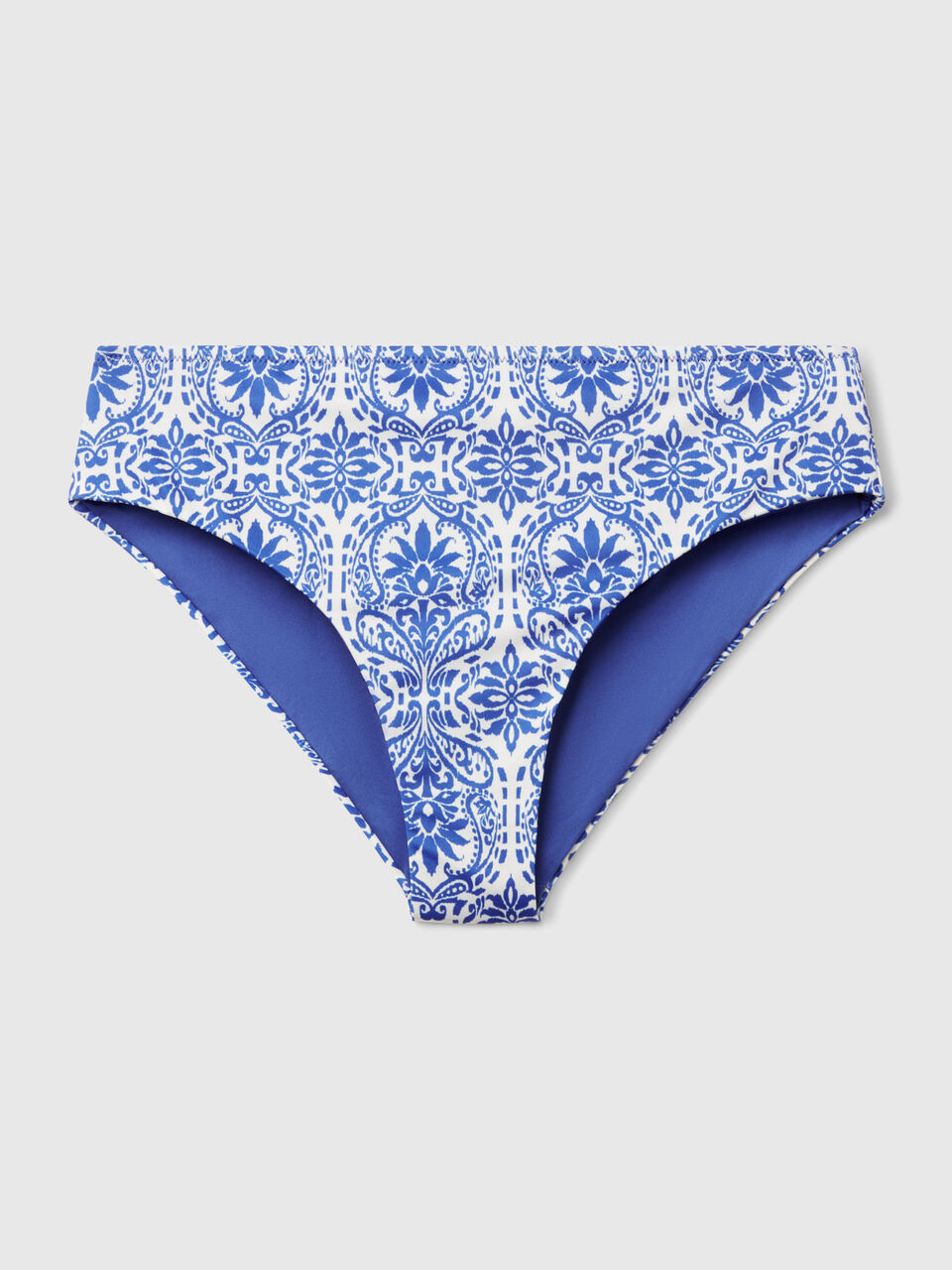 SWIMMING BRIEFS Women image number 1