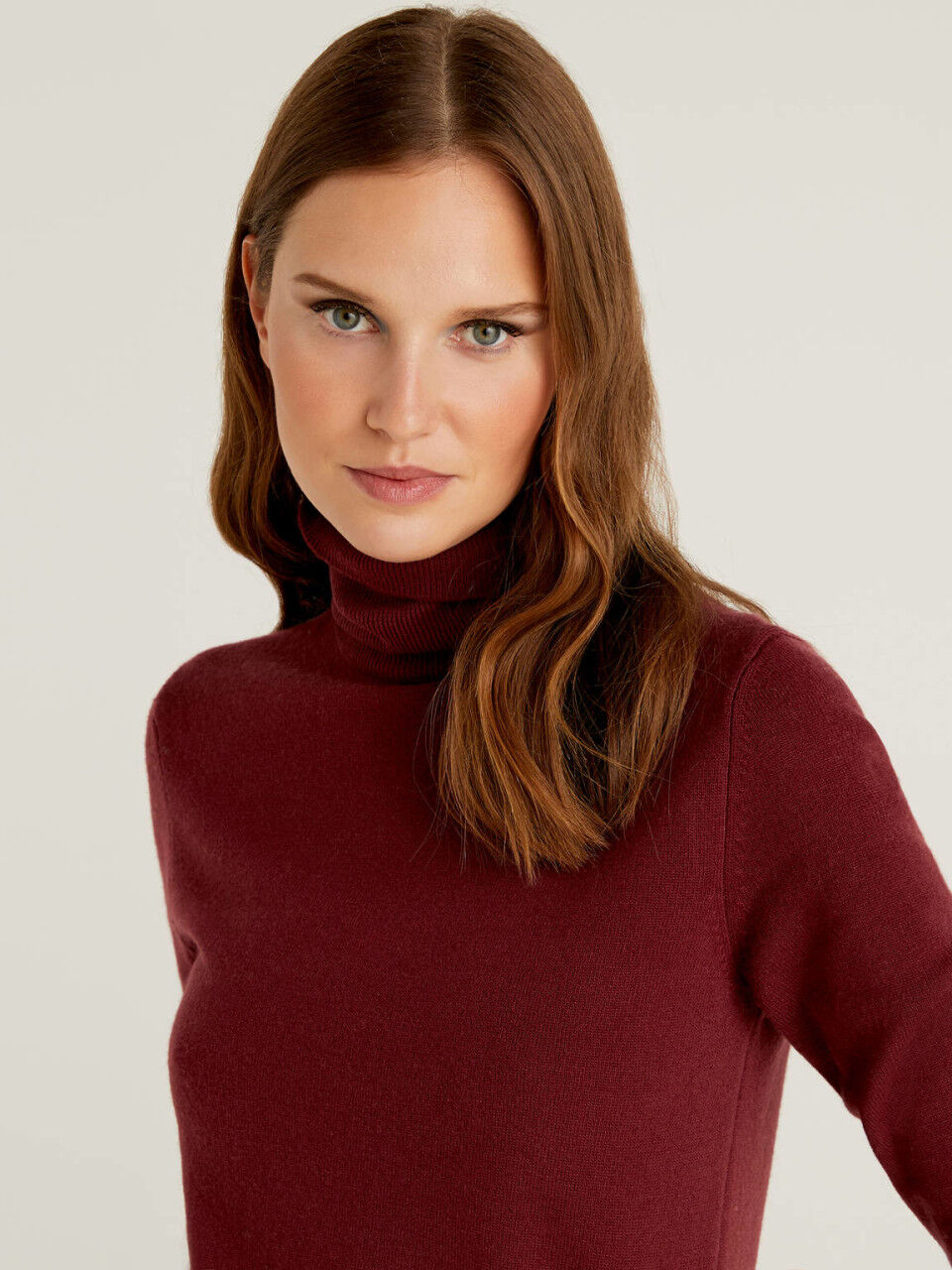 Burgundy roll neck jumper deals womens