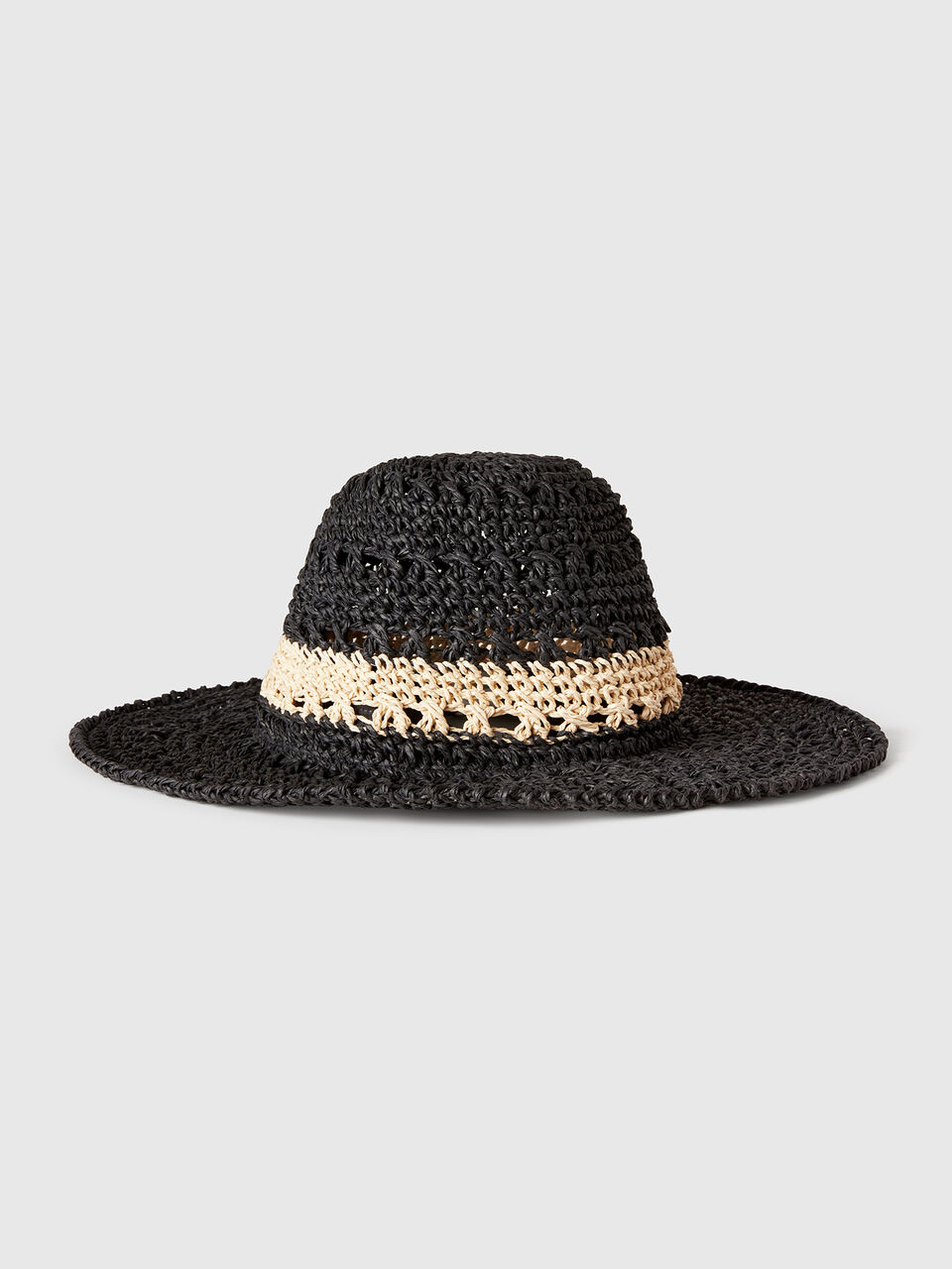 HAT Women image number 1
