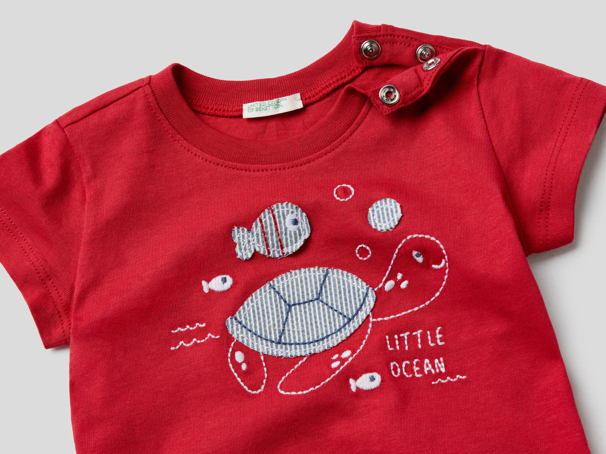 T-shirt in organic cotton with embroidery image number null