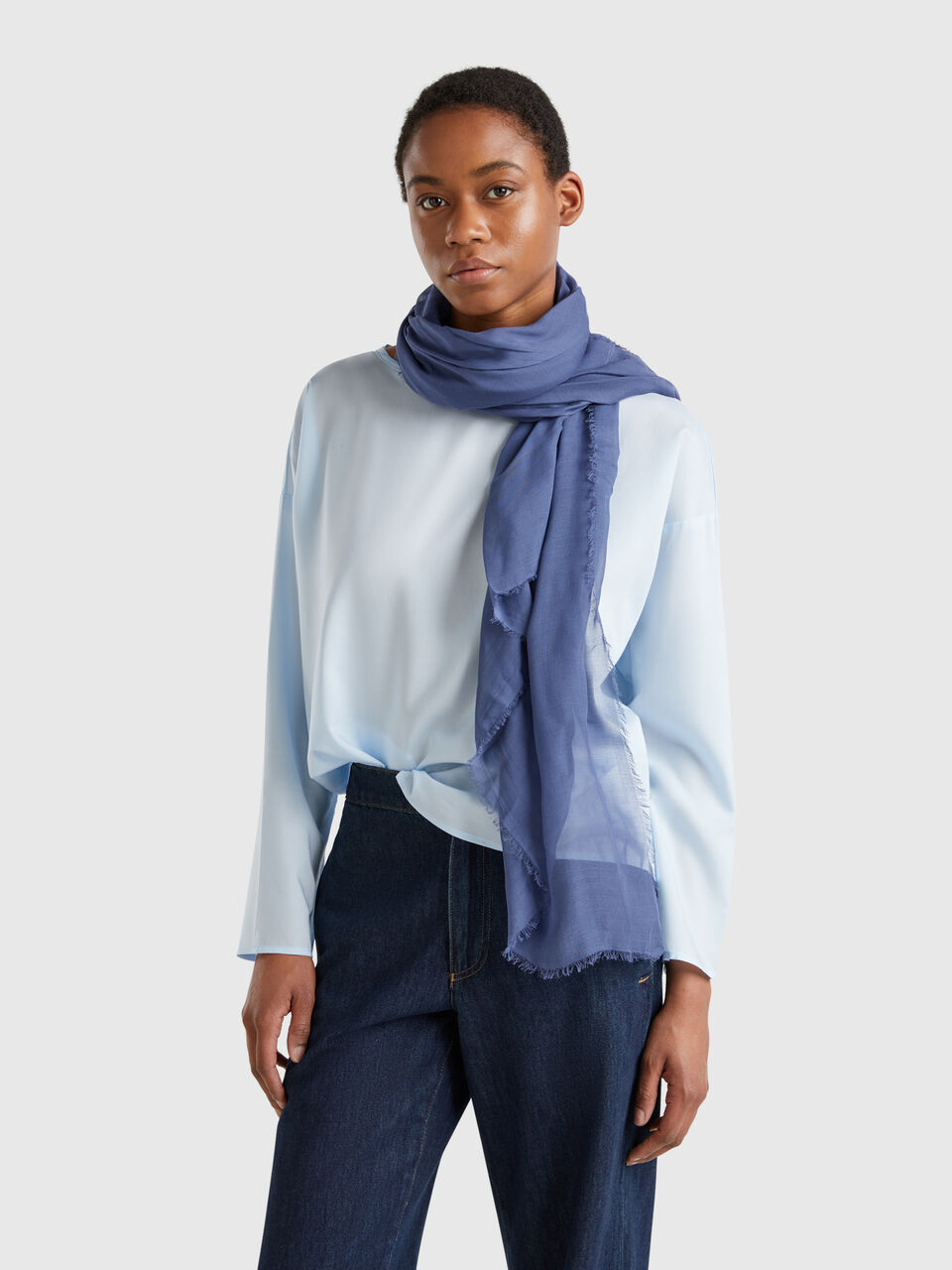 SCARF Women image number 2