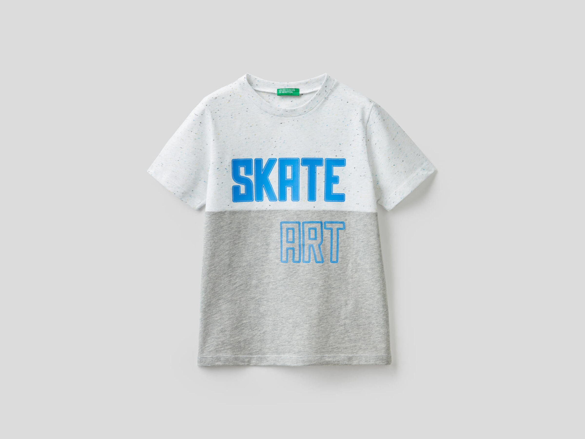Two-tone t-shirt with print image number null