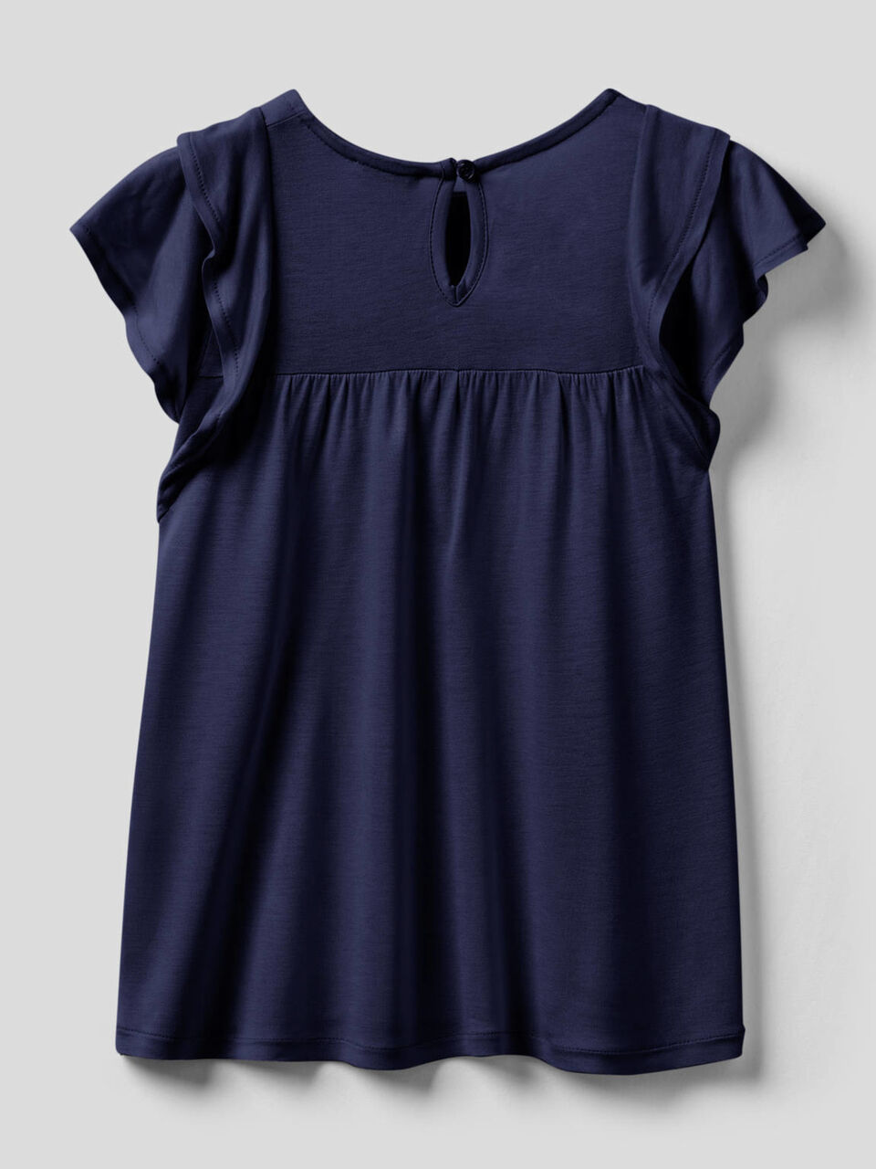 T-shirt with ruffles on the sleeves image number null