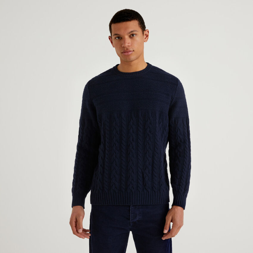 Knit dark blue sweater in wool blend