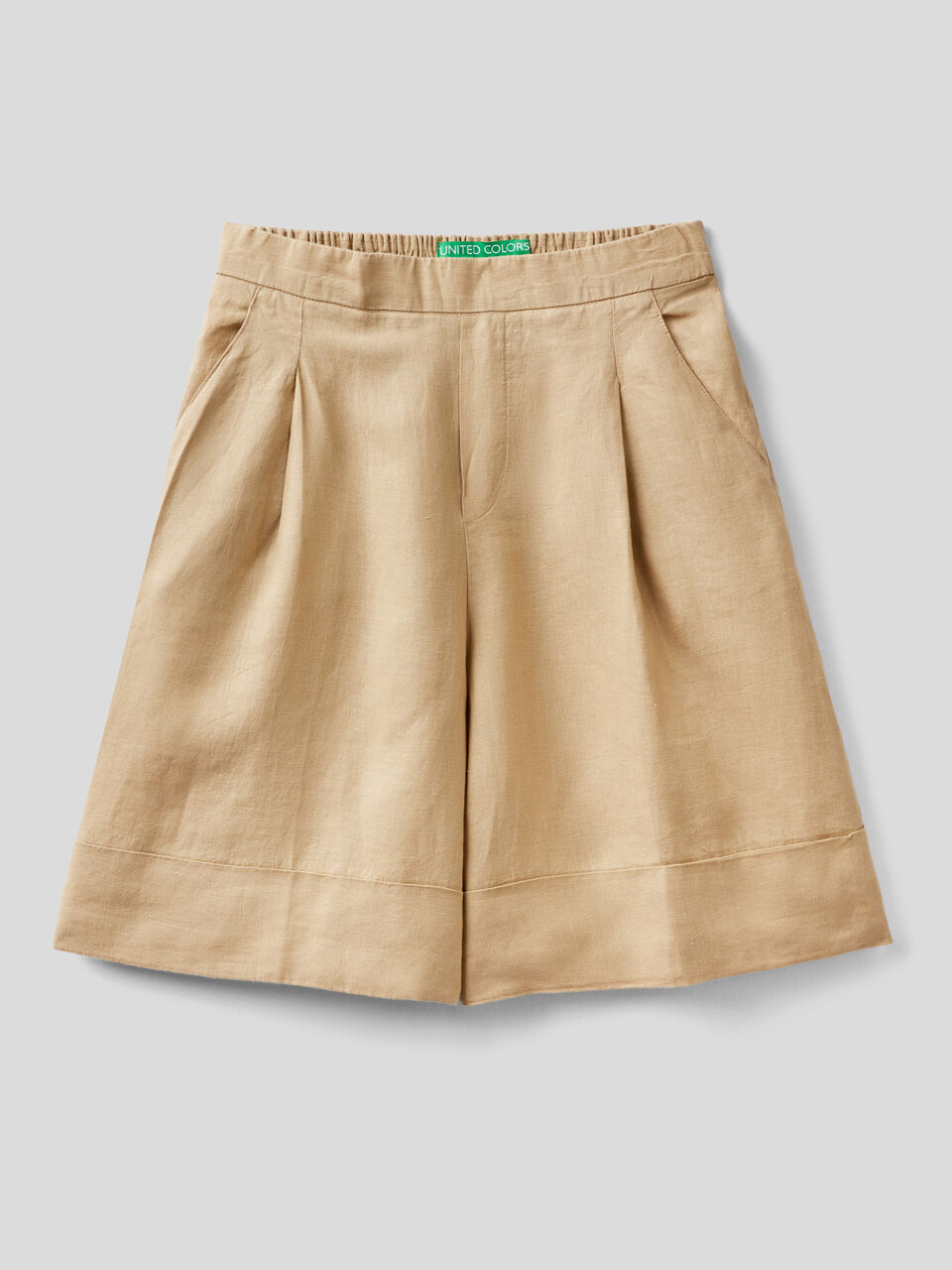 100% linen bermudas with cuffs image number 1