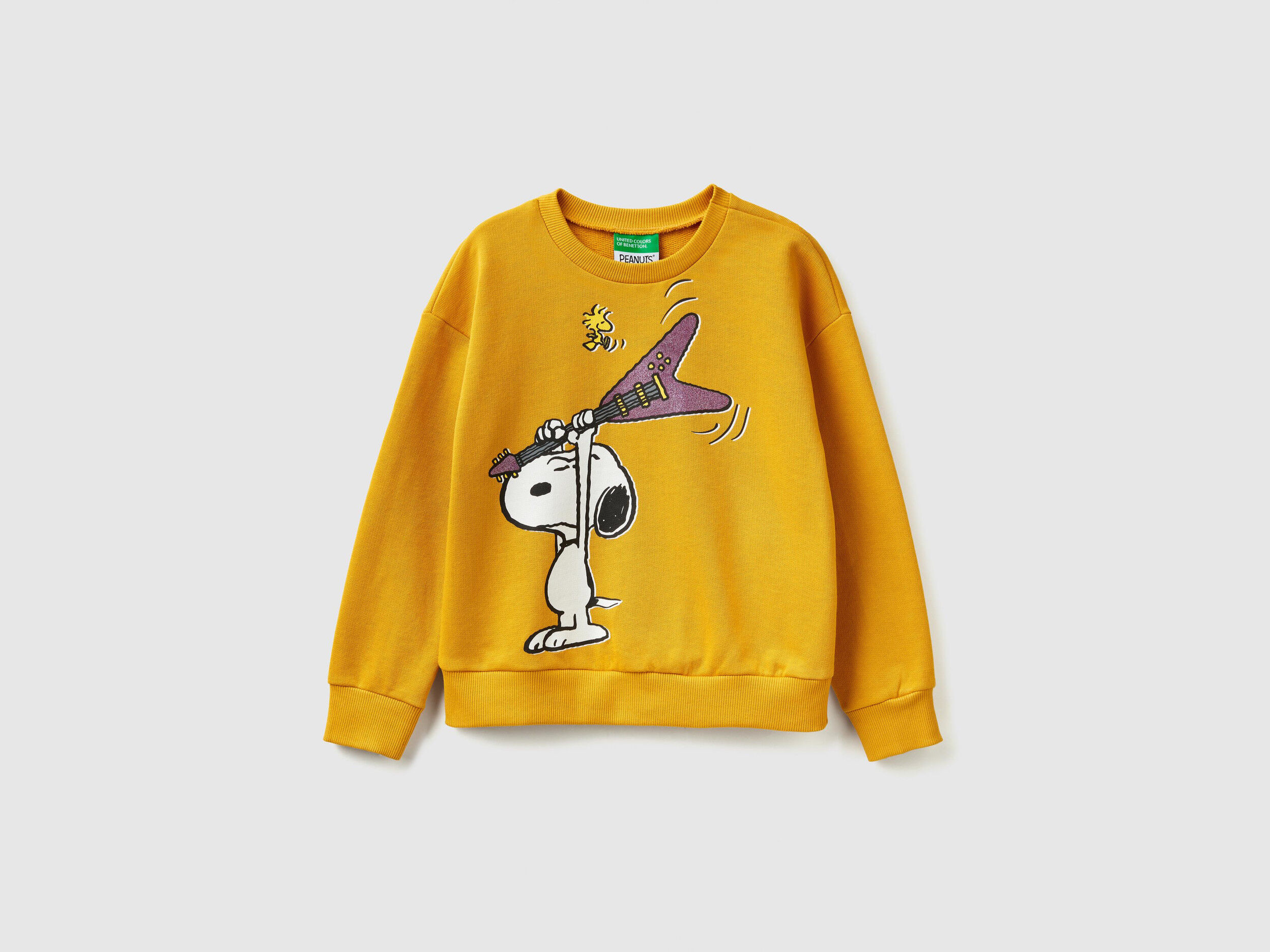 snoopy crewneck