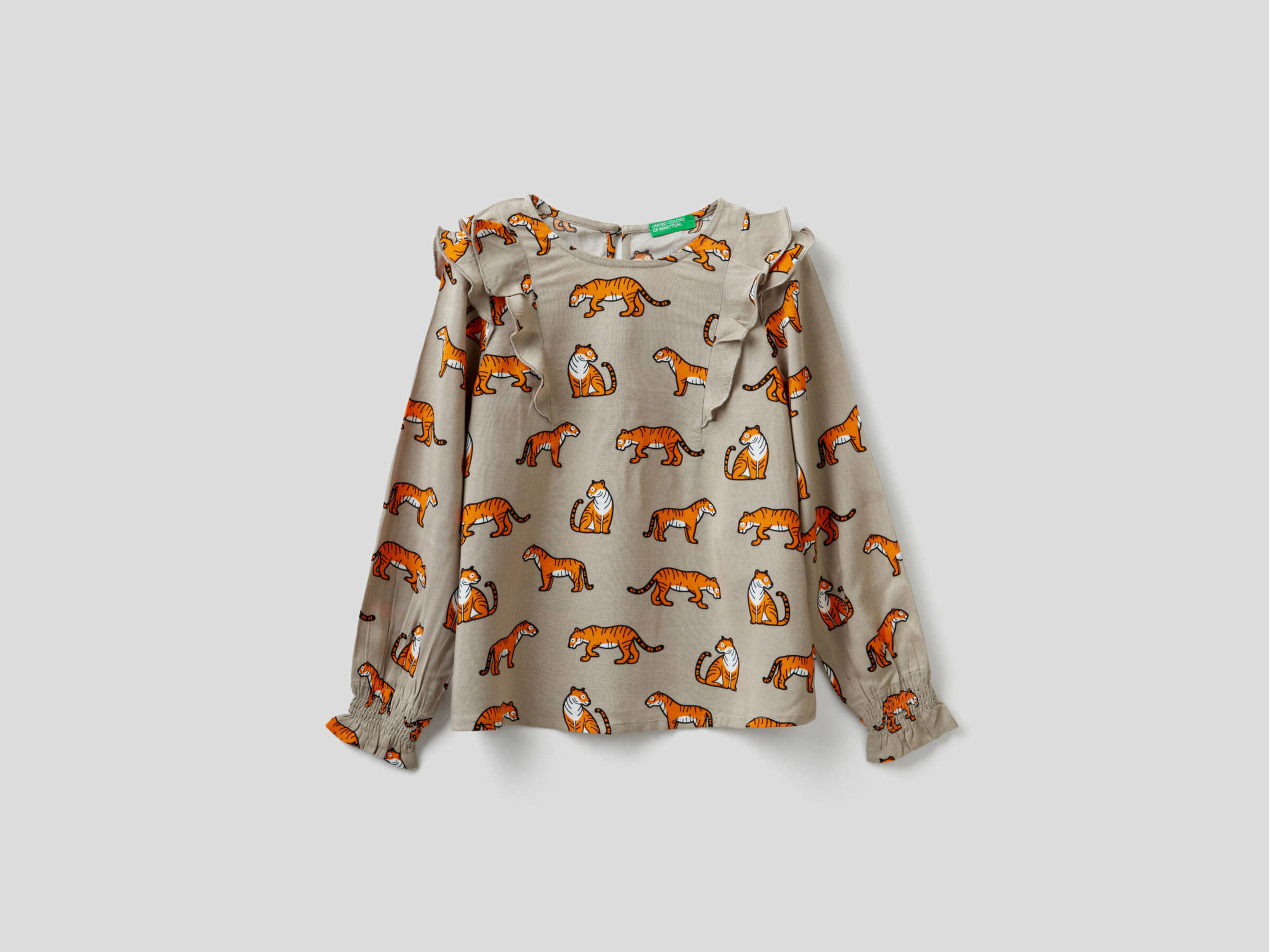 Blouse with frill image number null