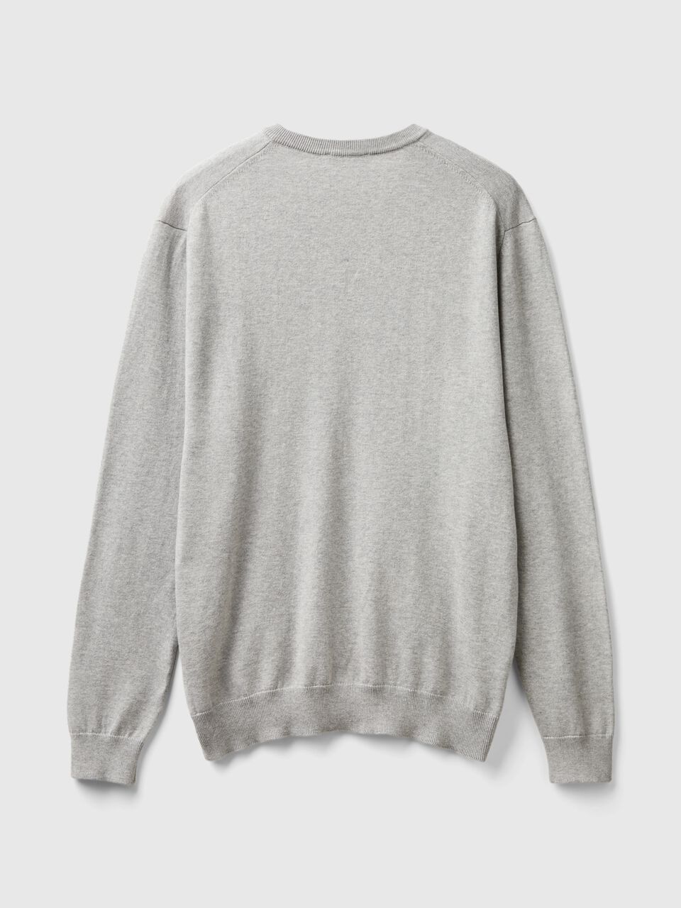 V NECK SWEATER L/S Men image number 2