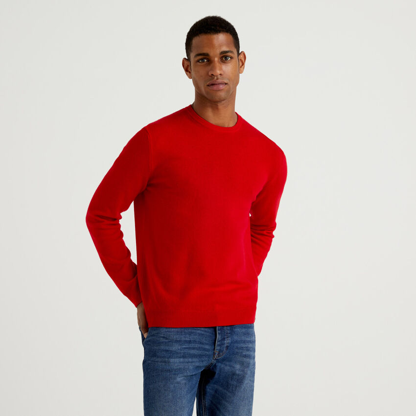 Red crew neck sweater in pure Merino wool