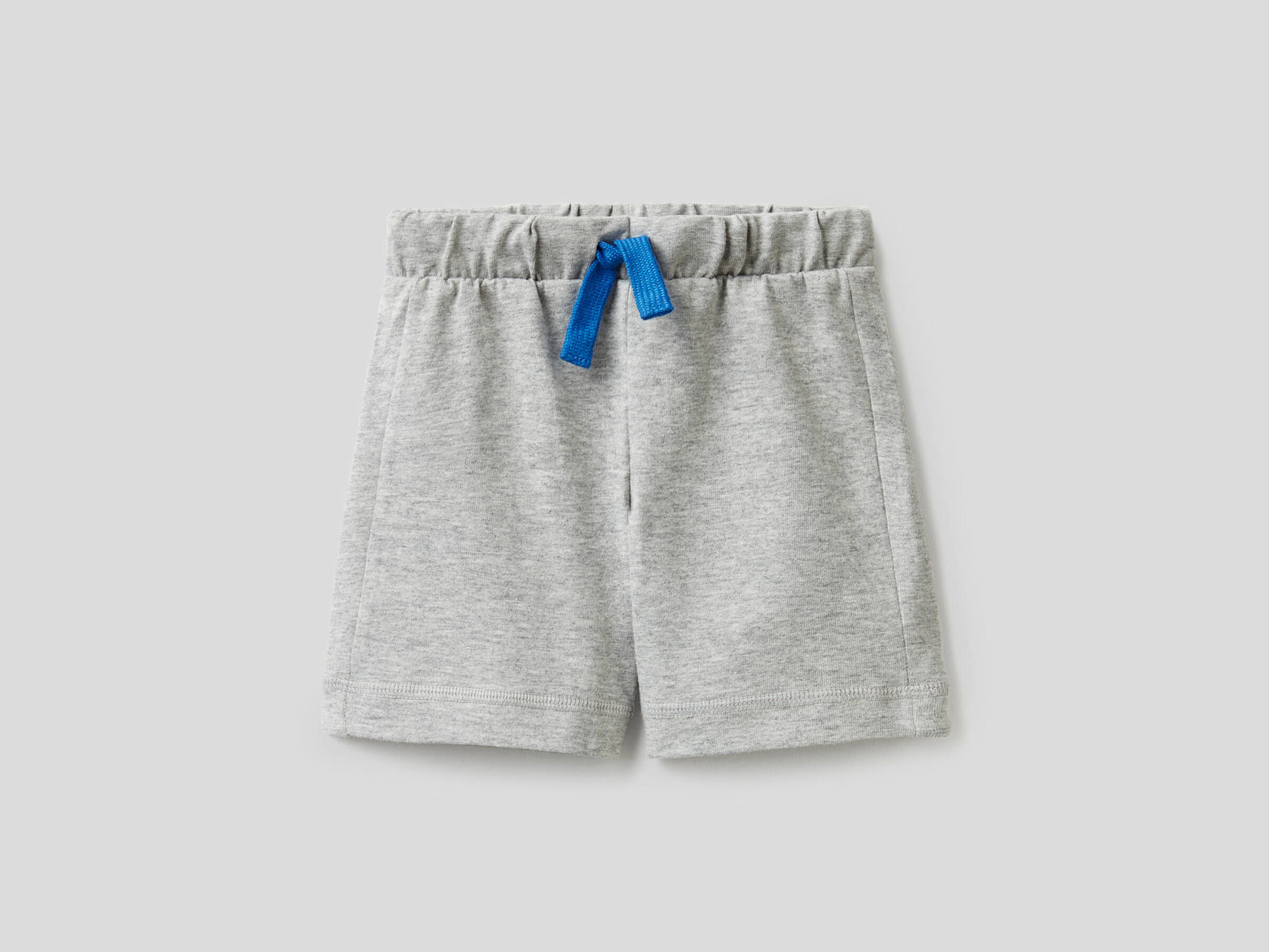 100% cotton bermudas with logoed pocket image number null
