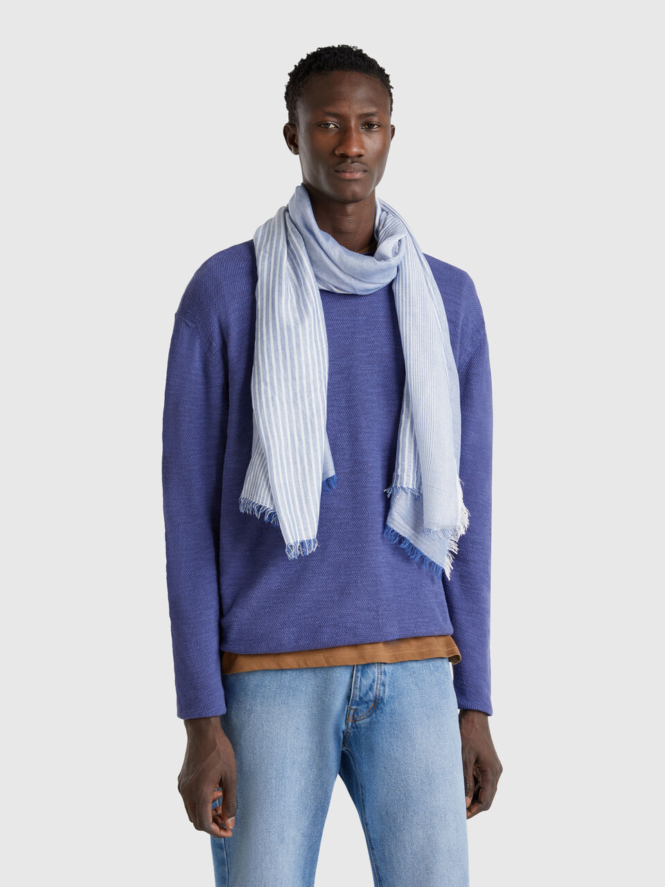 SCARF Men image number 2
