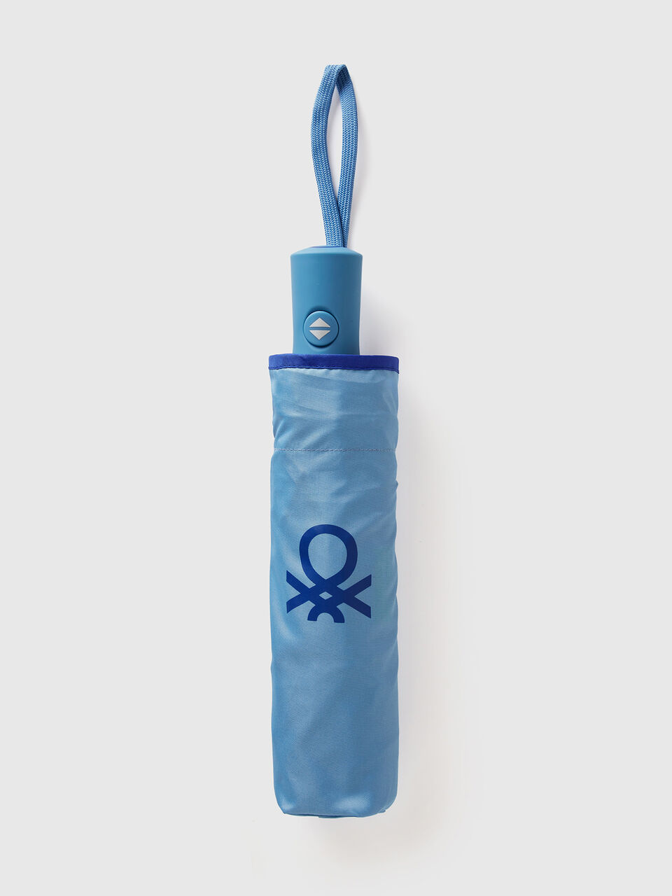 Blue umbrella image number 1