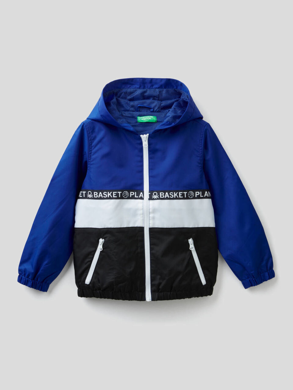 Light jacket with hood image number null