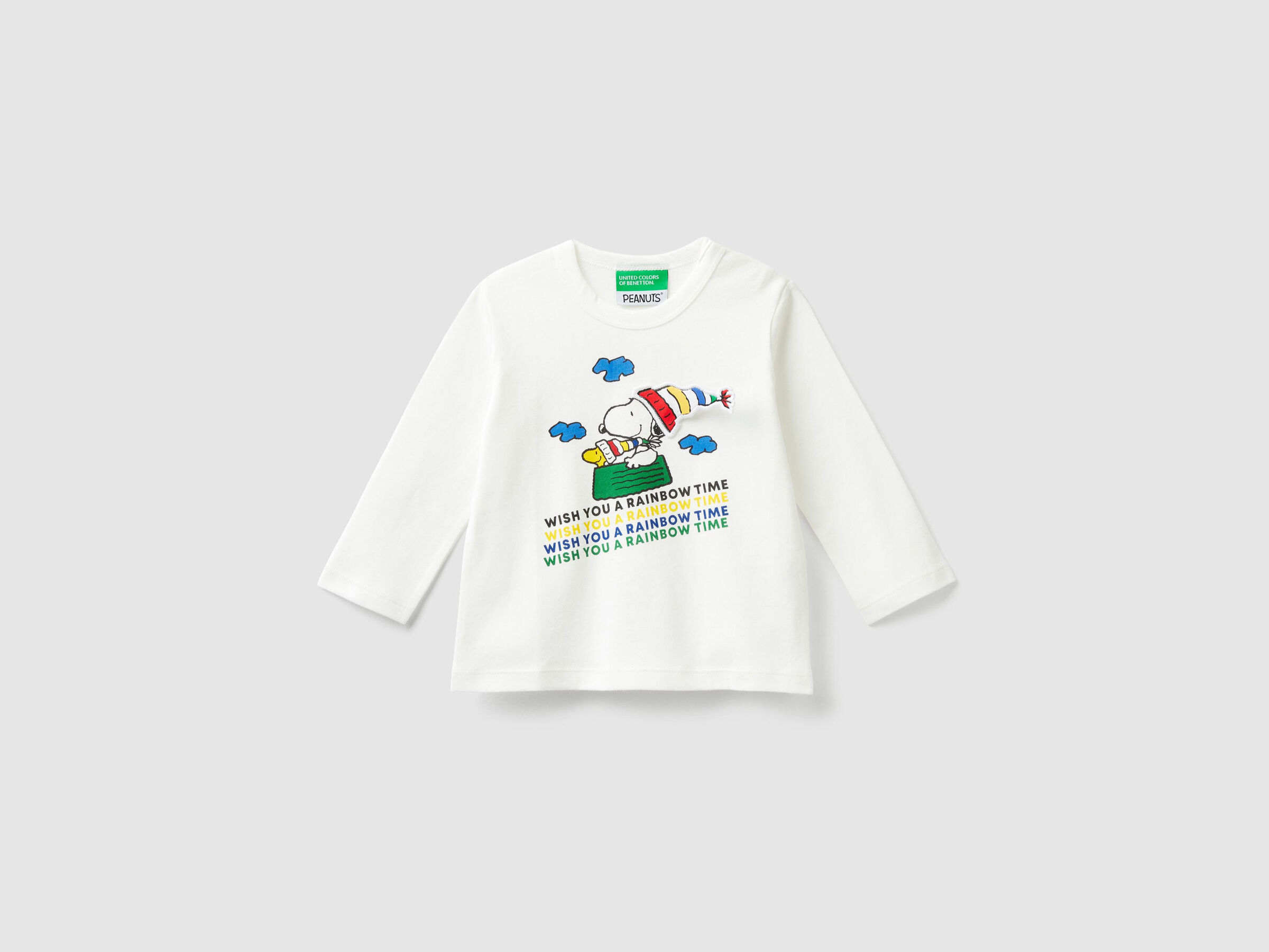 "Peanuts Christmas" t-shirt image number null