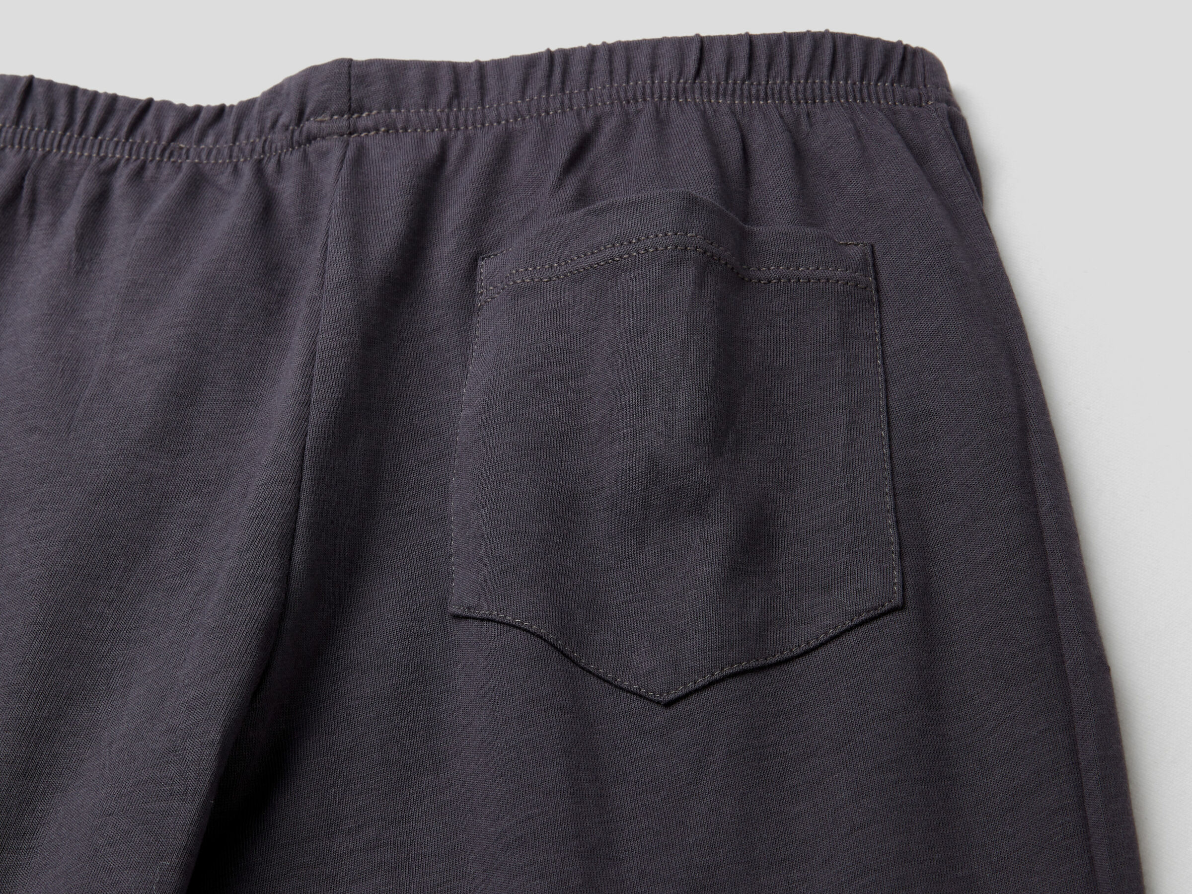 Pyjamas in 100% cotton with print image number null