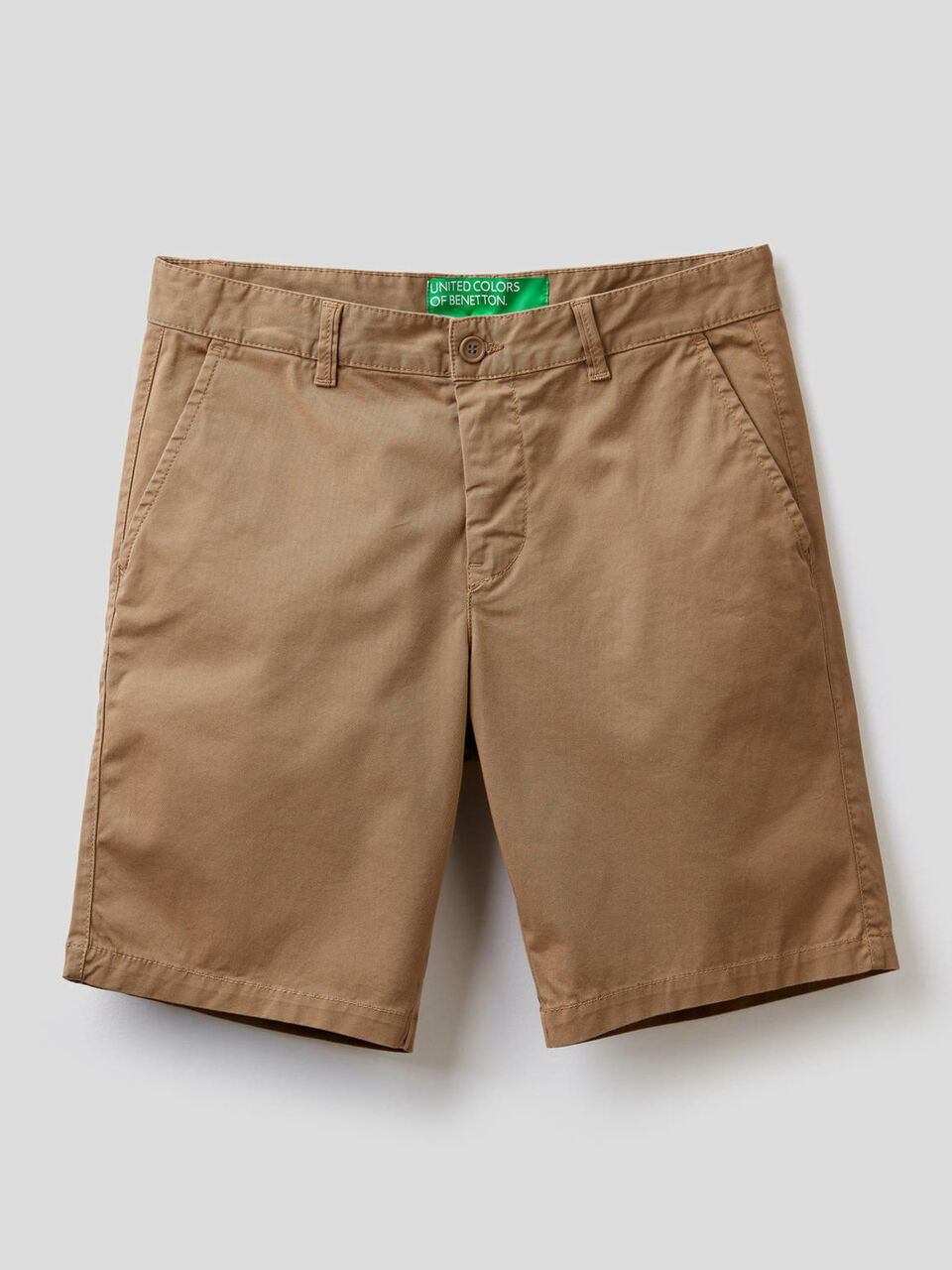 Chino bermudas in stretch cotton image number null