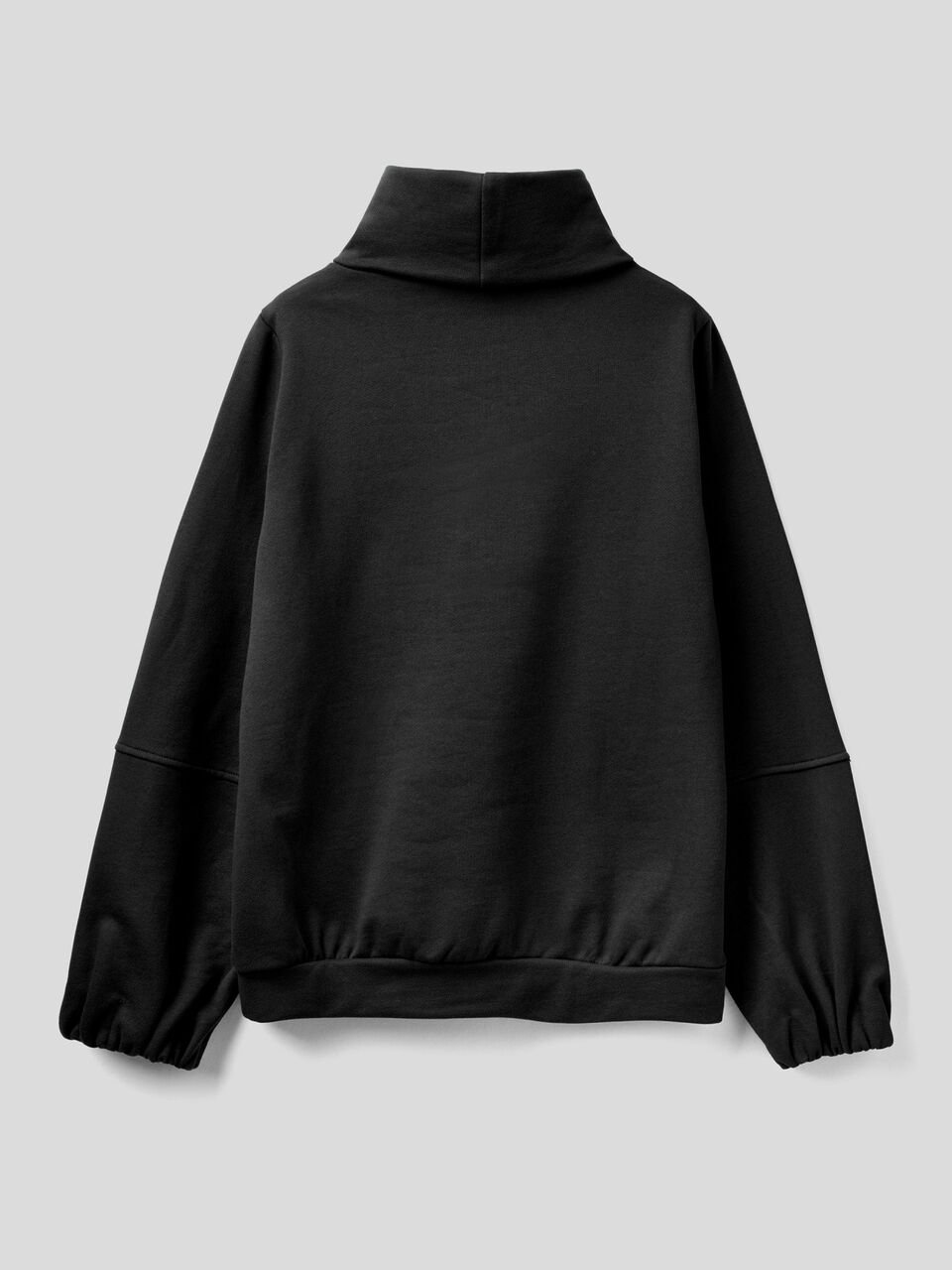 Sweatshirt with high neck and puff sleeve image number 2