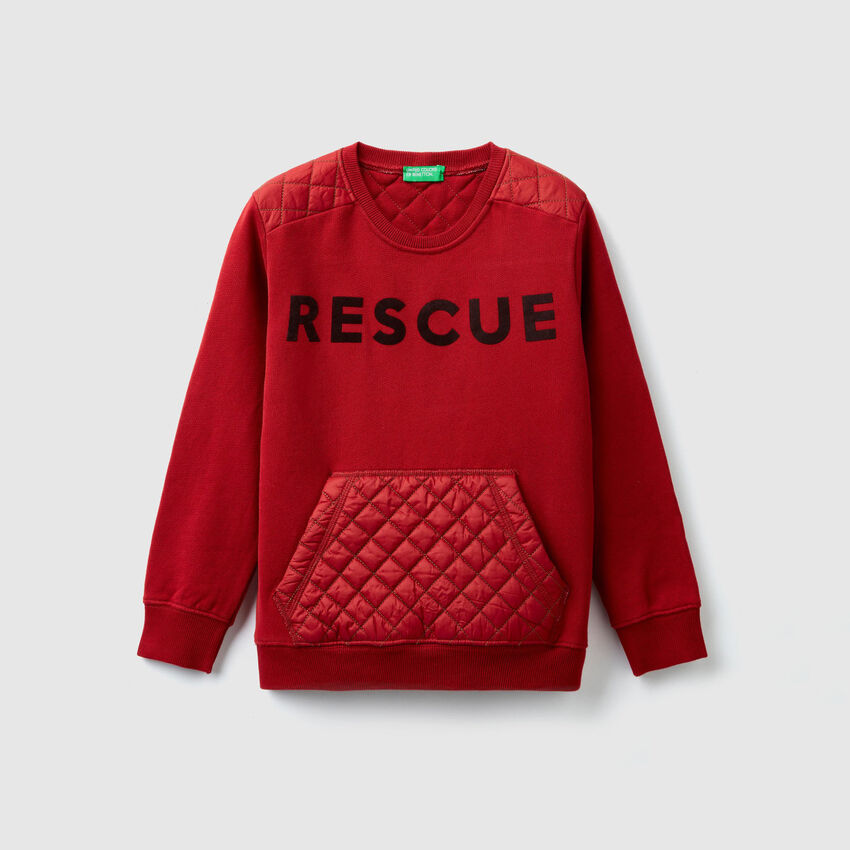Sweatshirt with quilted details