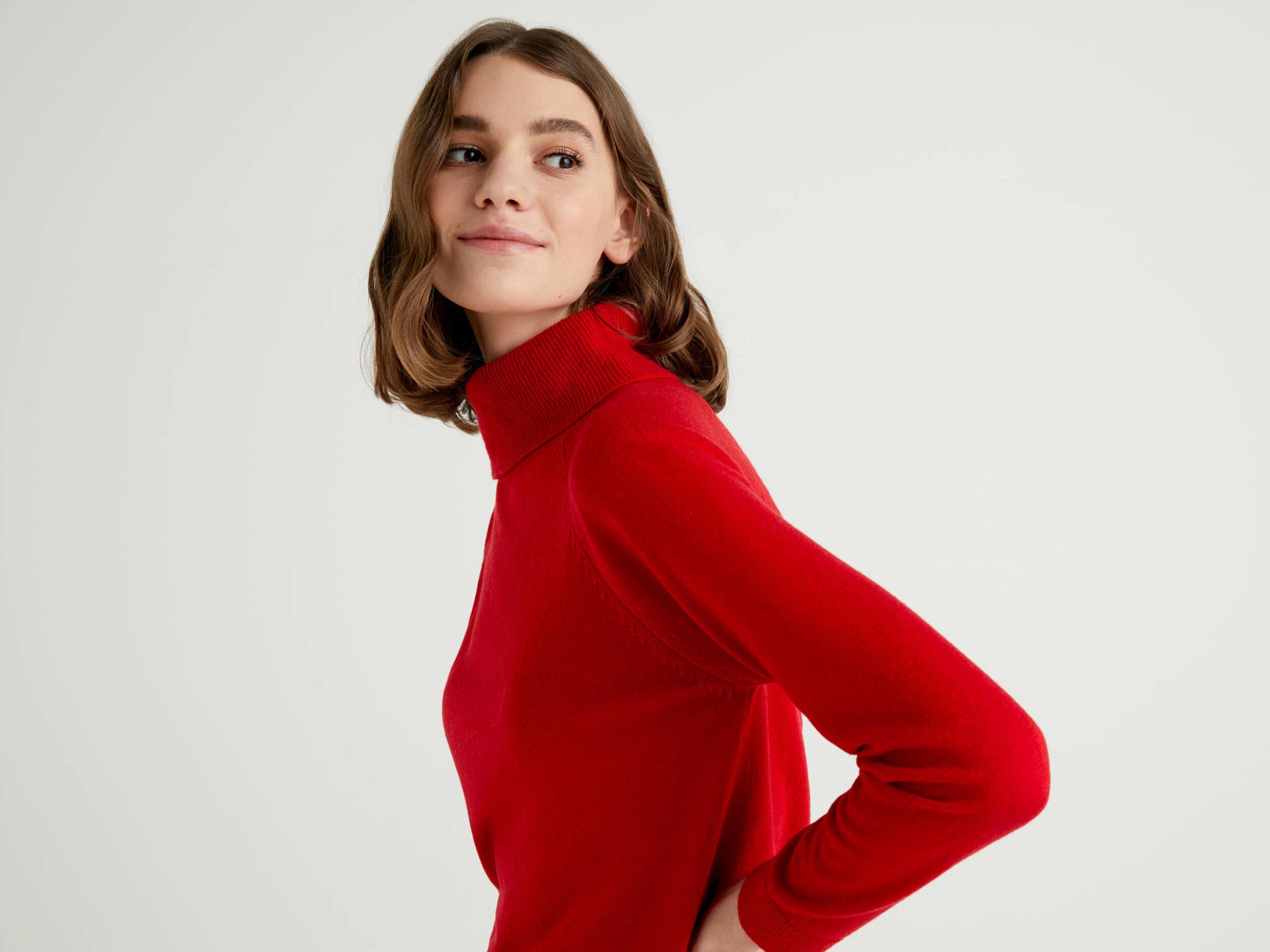 Ladies red turtleneck sweater clearance