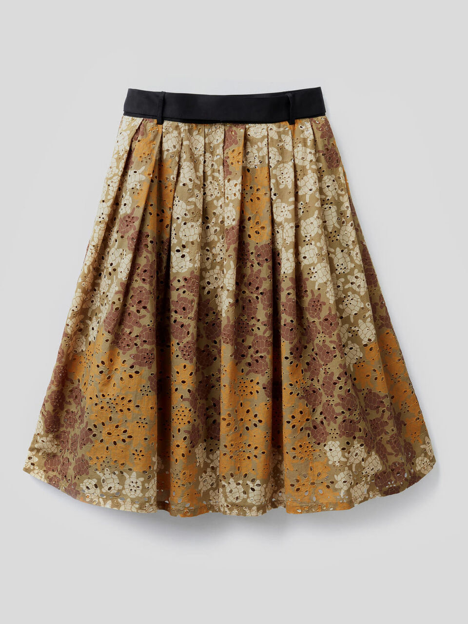 Pleated skirt with print image number null