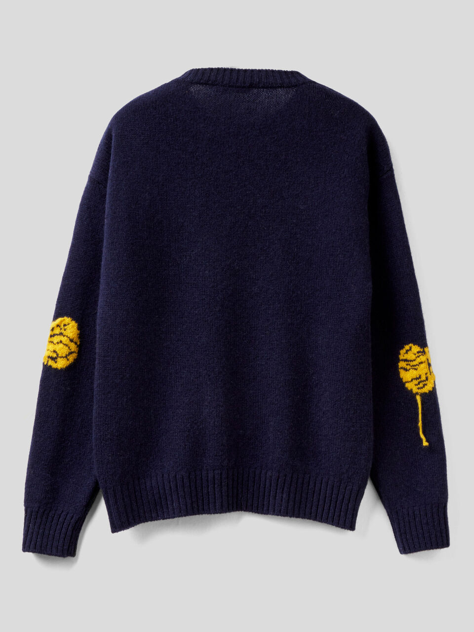 Virgin wool sweater with balls of yarn image number 2
