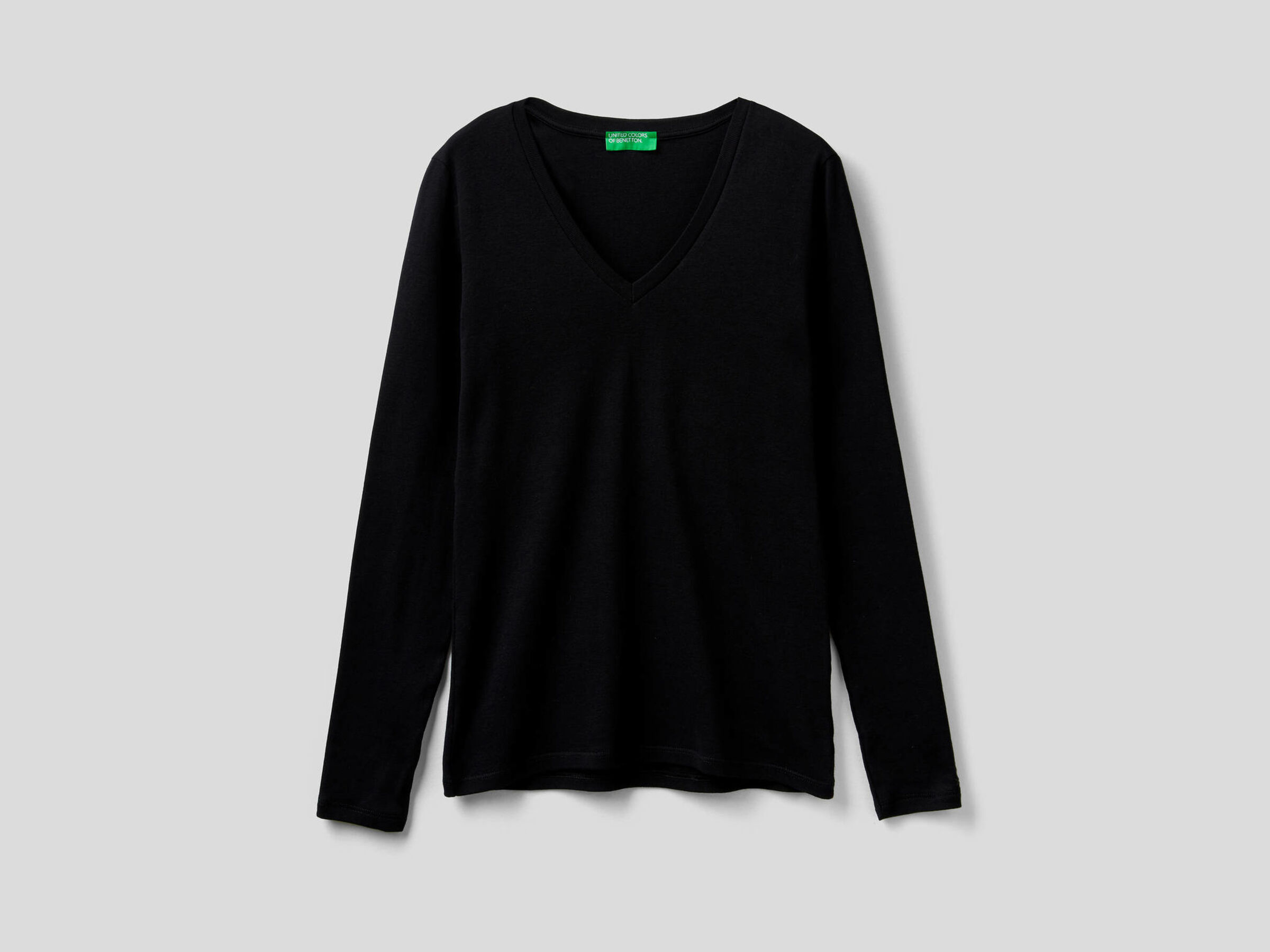 Long Sleeve T Shirt With V Neck
