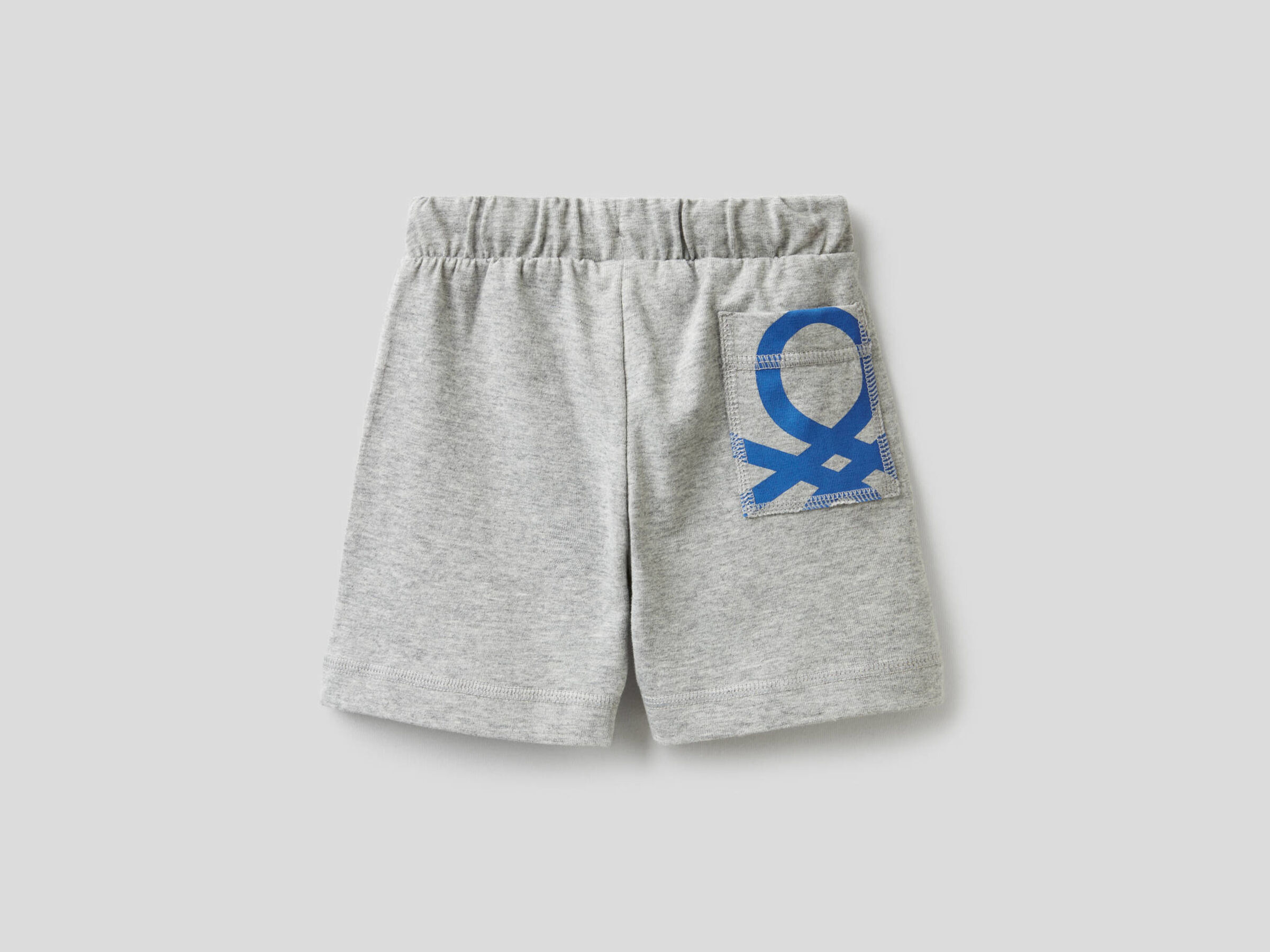 100% cotton bermudas with logoed pocket image number null