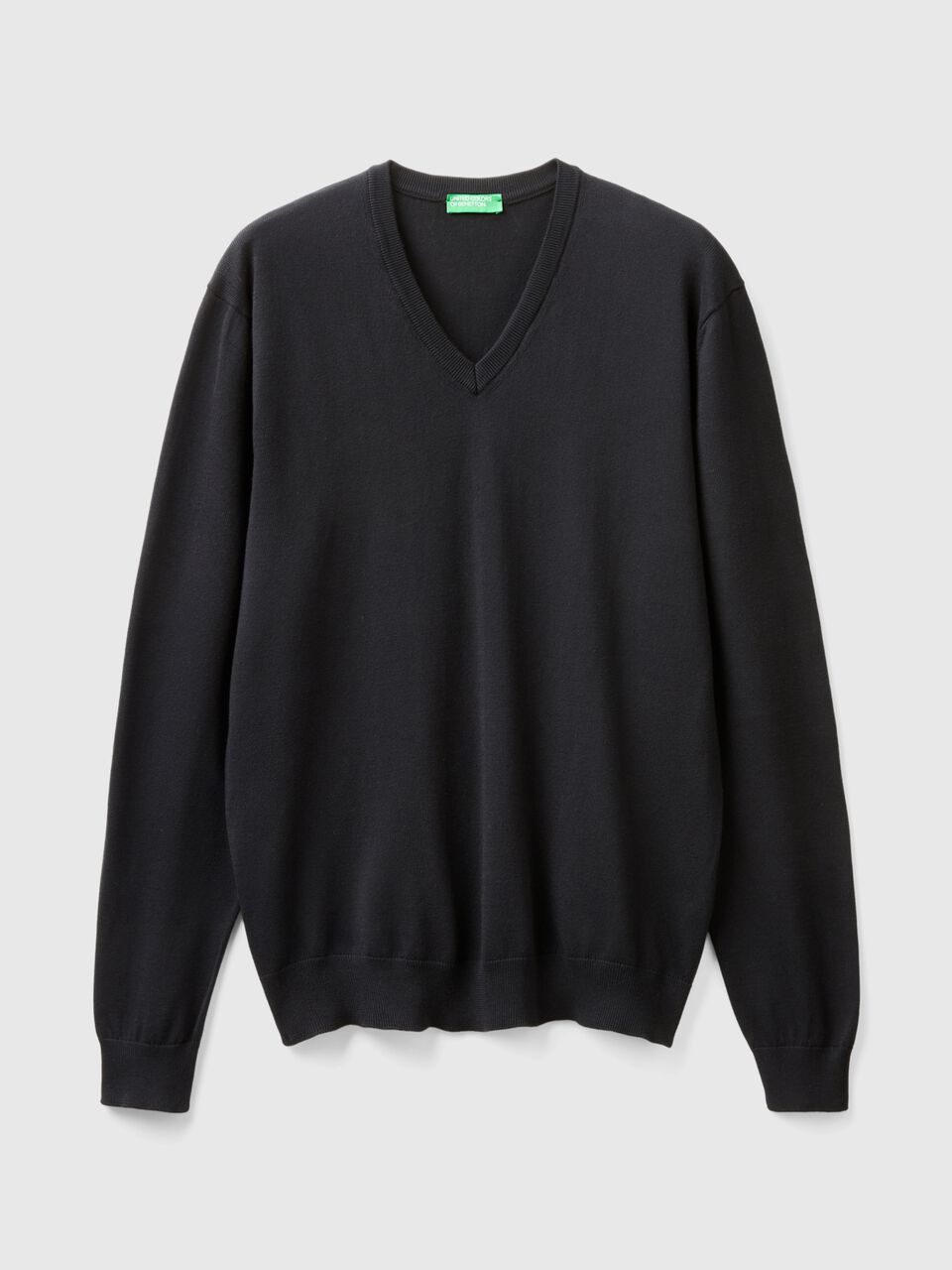 V NECK SWEATER L/S Men image number 1