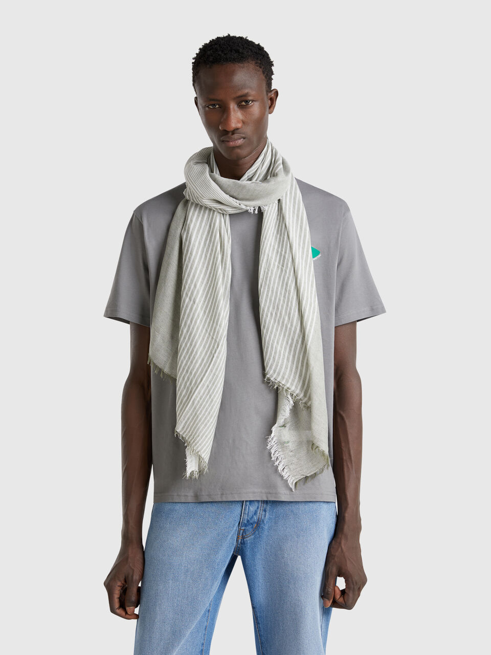 SCARF Men image number 2