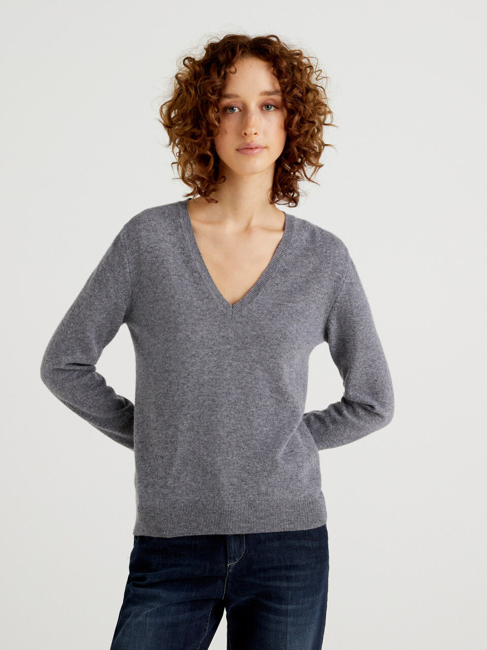 Women gray sweater