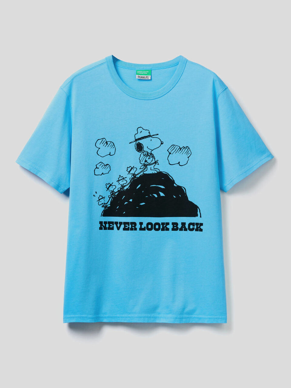 Peanuts t-shirt image number null
