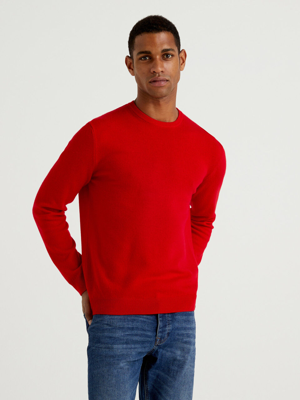 gap yellow sweatshirt
