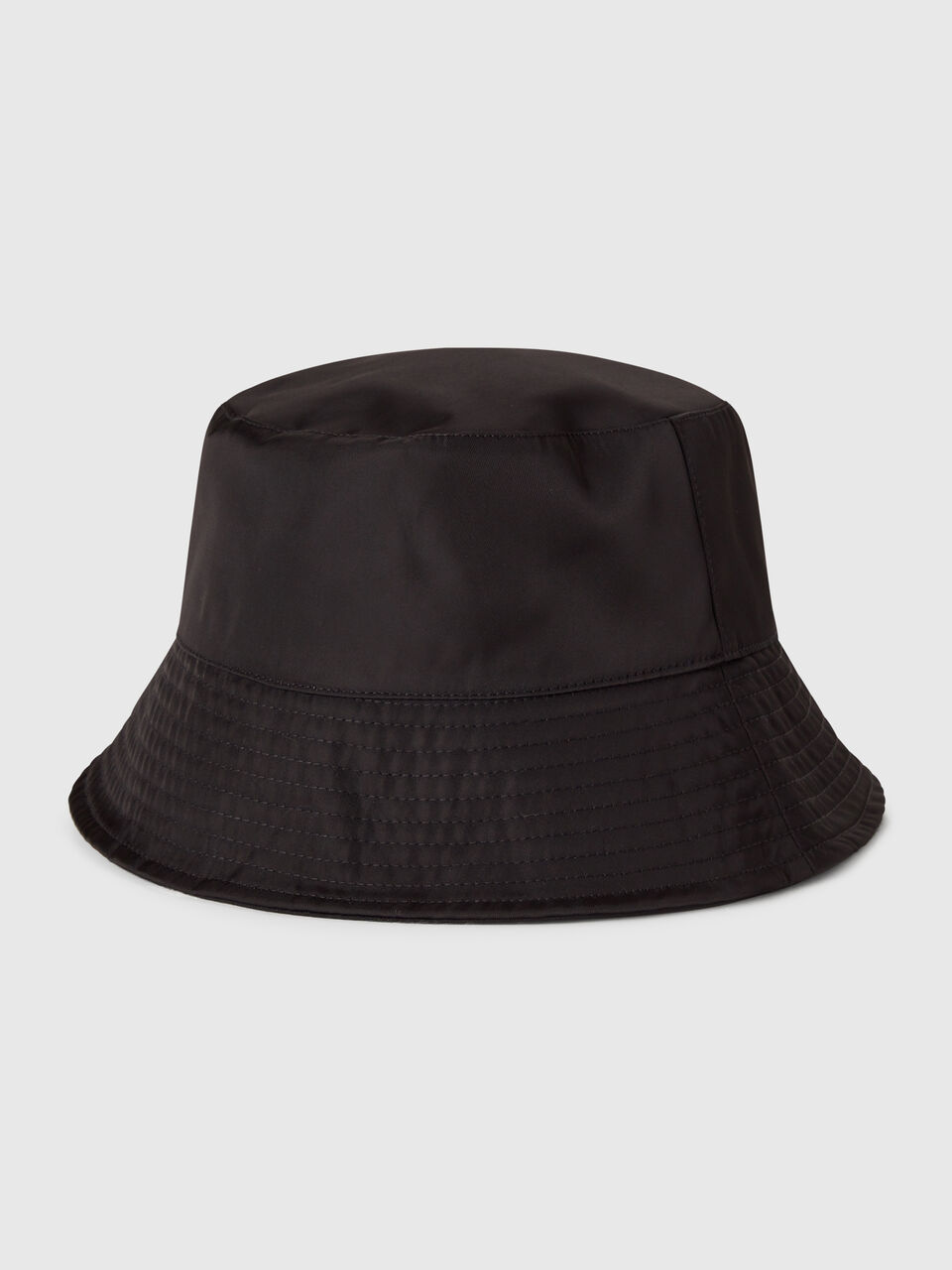 HAT Women image number 2