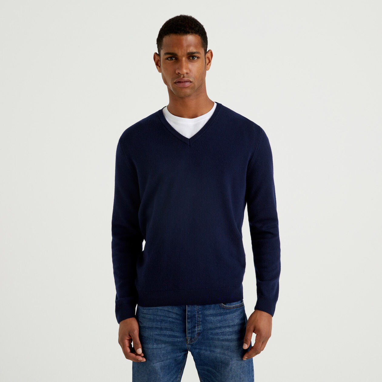 dark blue pullover