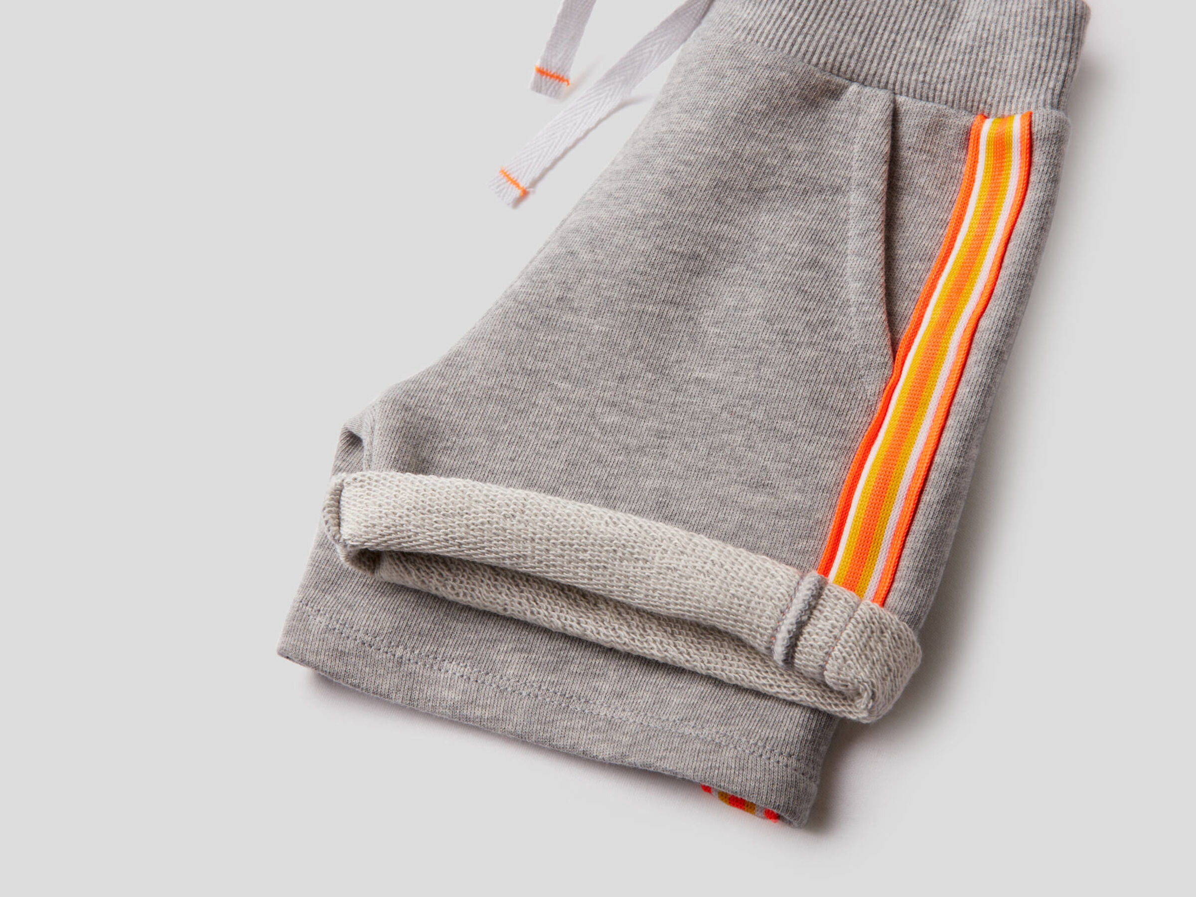 Sweat bermudas with multicolor stripe image number null