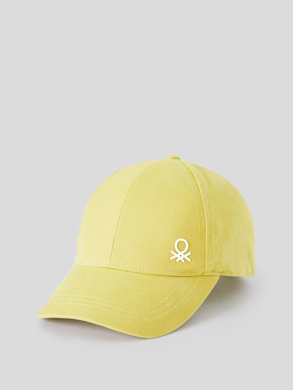 Cotton hat with brim image number 1