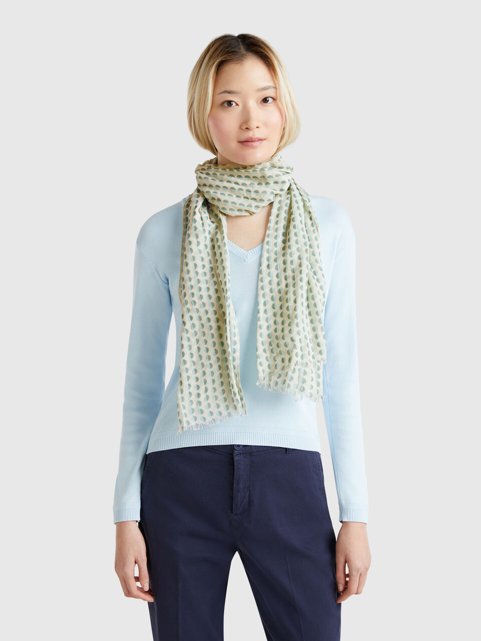 SCARF Women image number 2