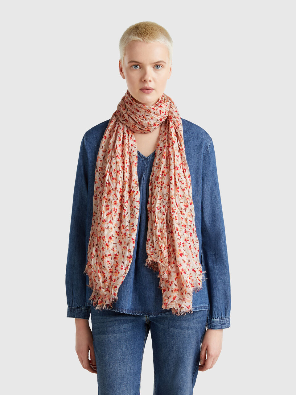 SCARF Women image number 2