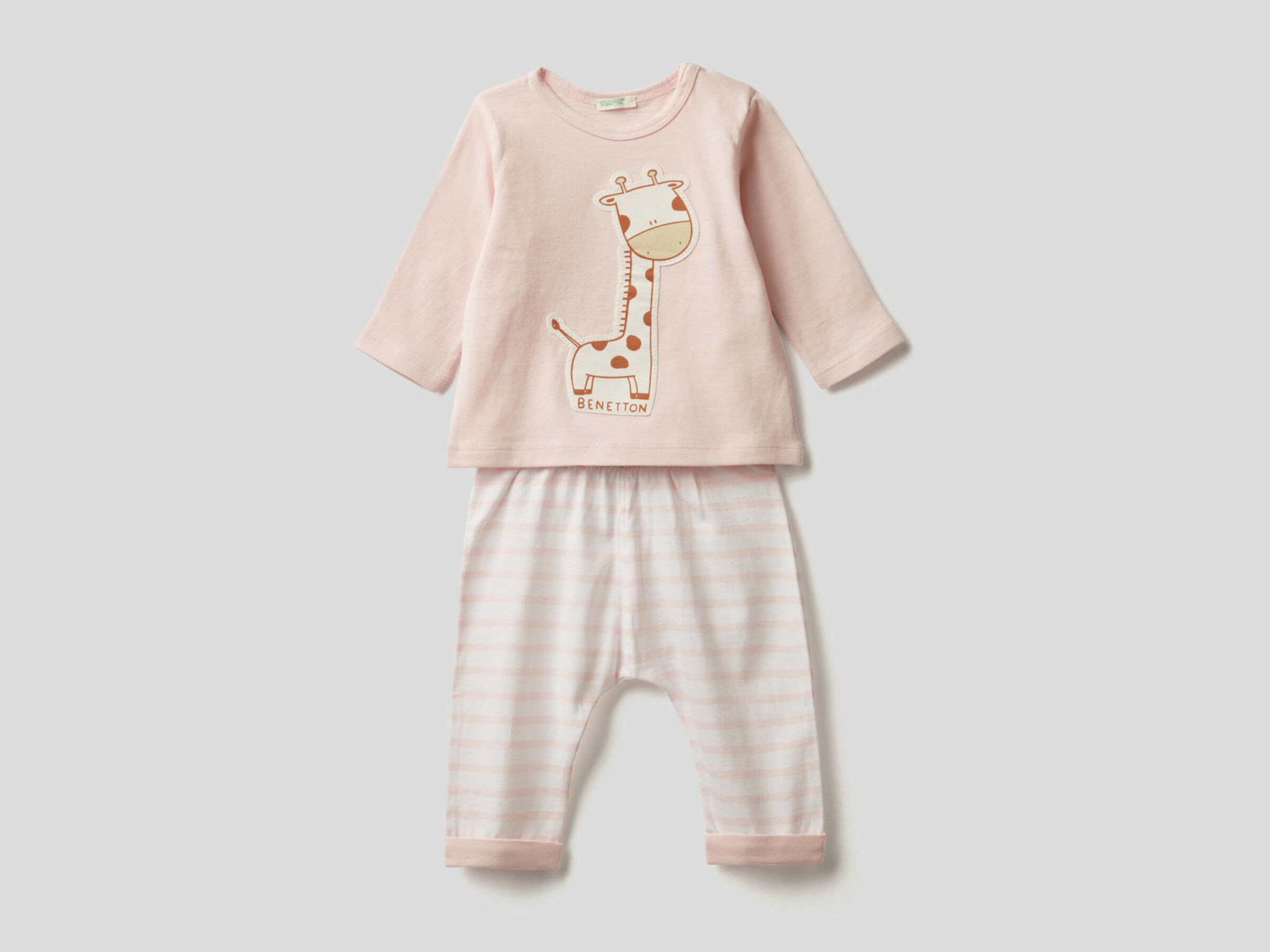 Set in pure organic cotton image number null