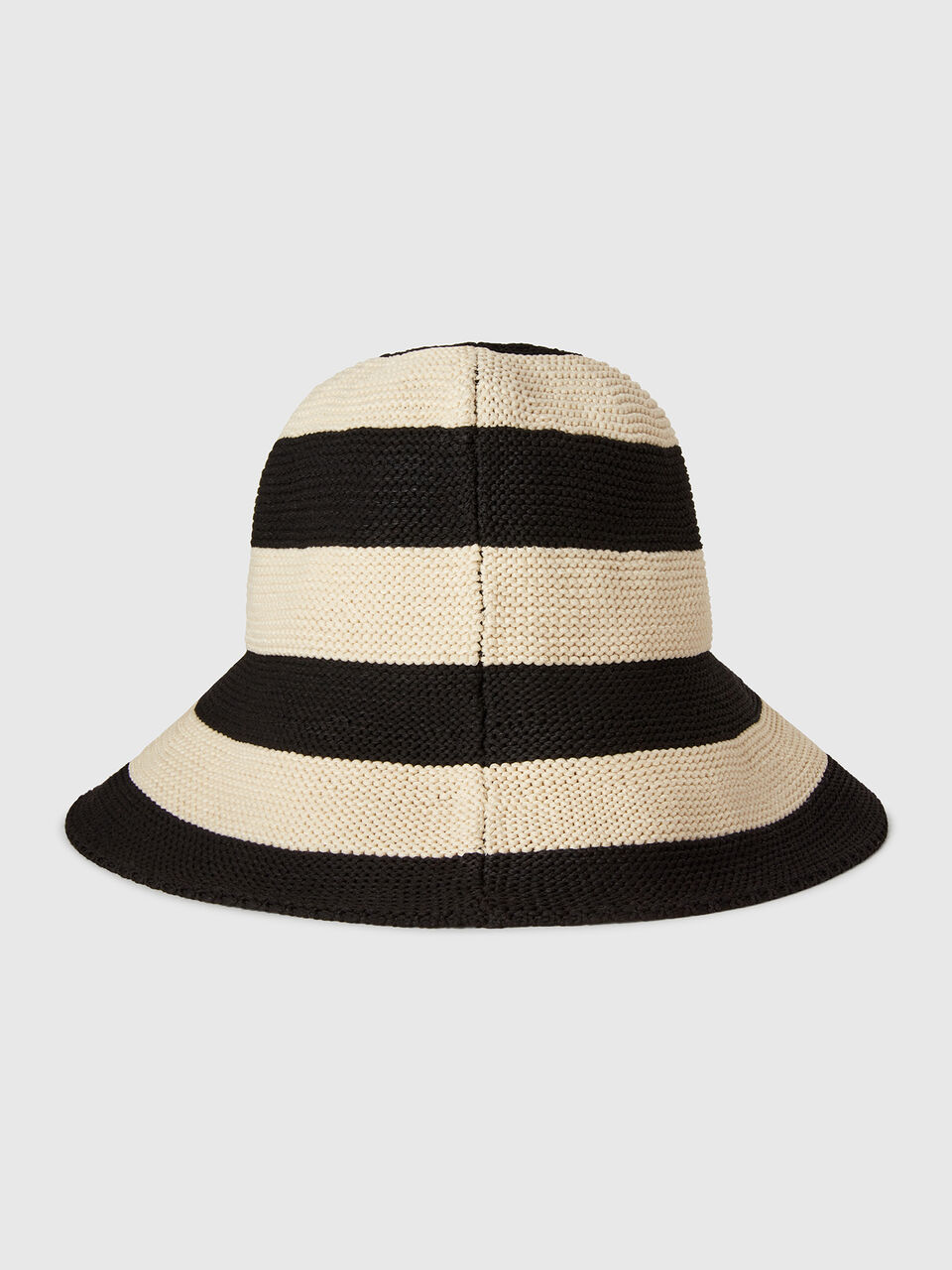 HAT Women image number 2