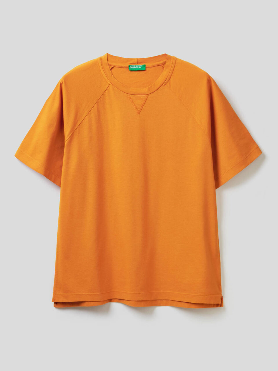 Raglan sleeve t-shirt in 100% cotton image number 1