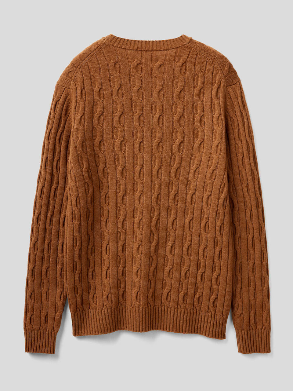 Cable knit sweater in wool blend image number 2