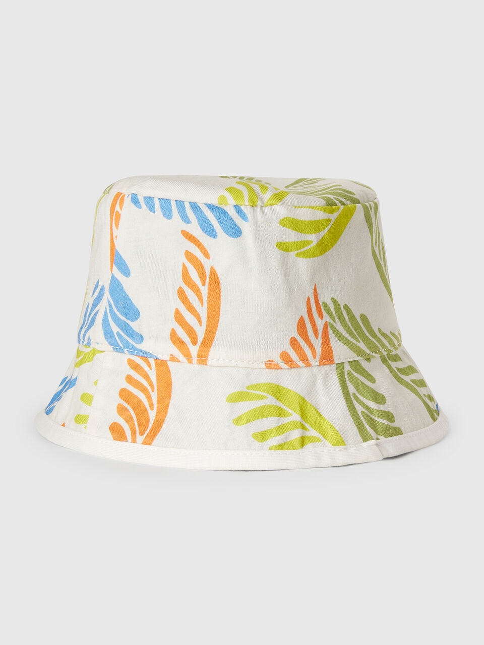 HAT Junior Boy image number 2