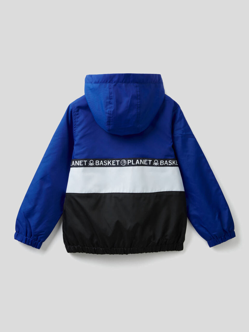 Light jacket with hood image number null